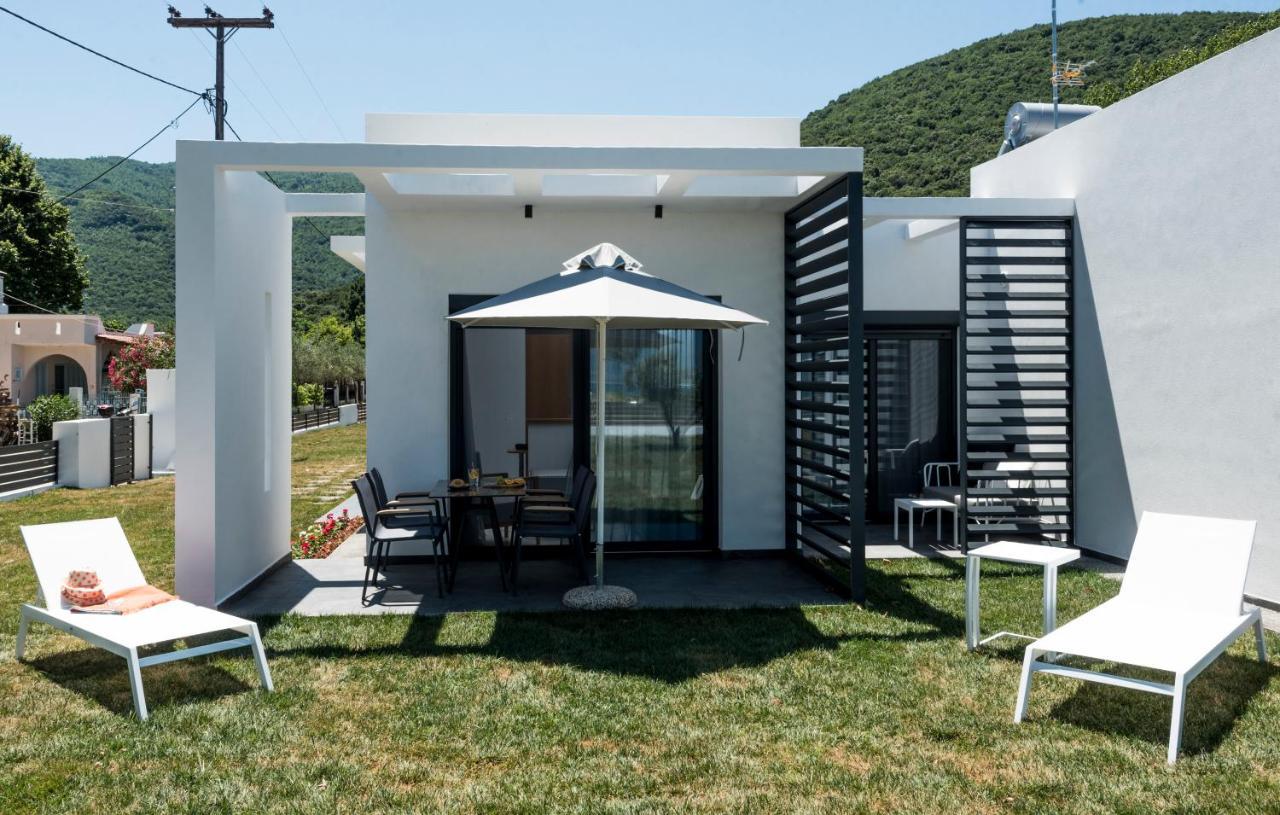 Ploumis Seaside Villas スタブロス エクステリア 写真