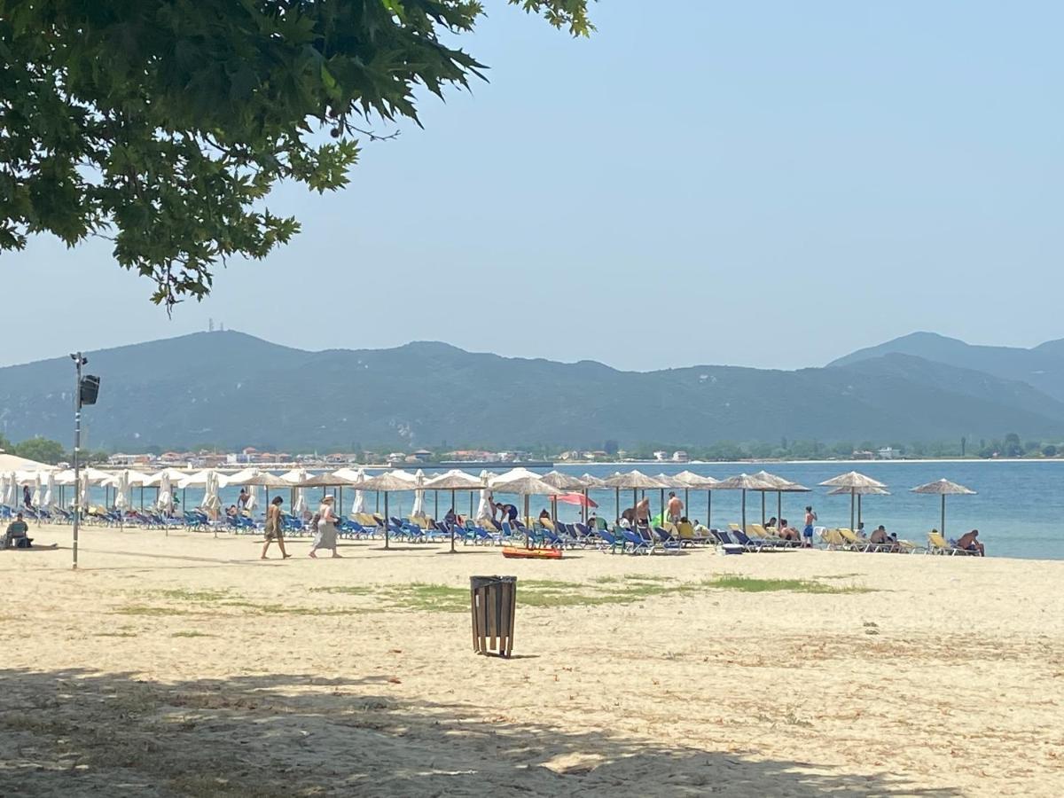 Ploumis Seaside Villas スタブロス エクステリア 写真